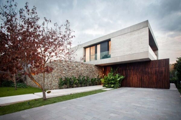 Casa Güell - Buenos Aires, Los Polvorines