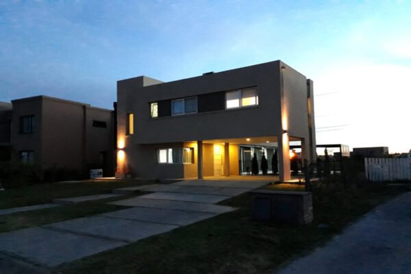 Casa San Gabriel - Buenos Aires, Villanueva, San Gabriel