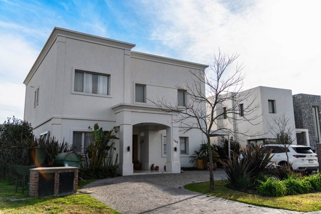 Frente - Casa A&G - Buenos Aires, Pilar, Barrio Privado