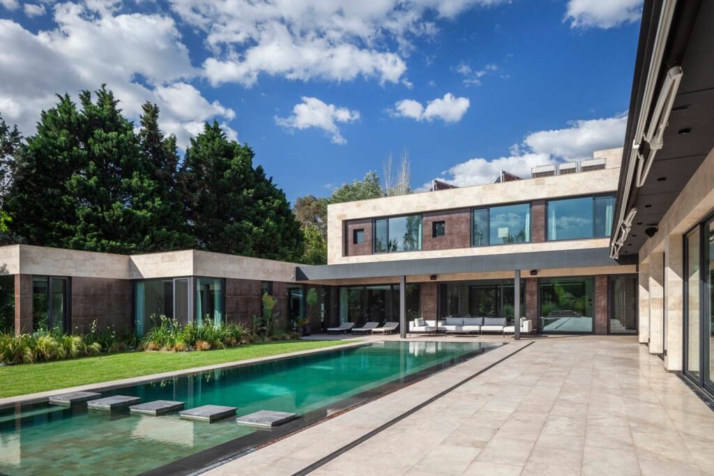 Contrafrente - Casa SS - Buenos Aires, Ituzaingó, Club de Campo Los Pingüinos