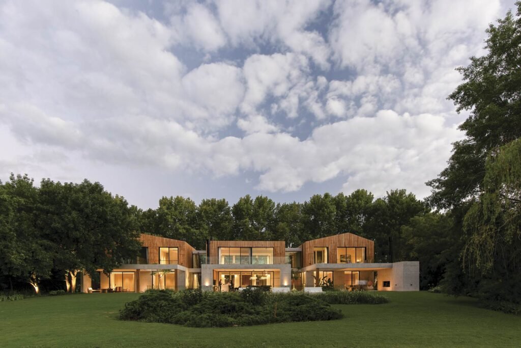 Contrafrente - Casa Centauros - Buenos Aires, General Rodríguez, Centauros Polo Club