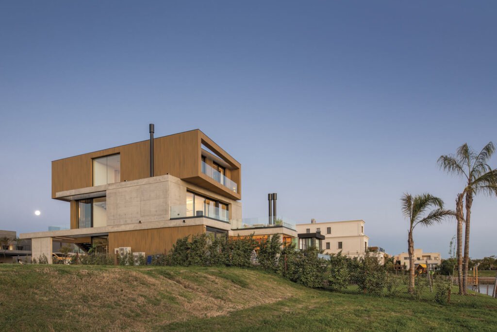 Lateral - Casa Yacht - Buenos Aires