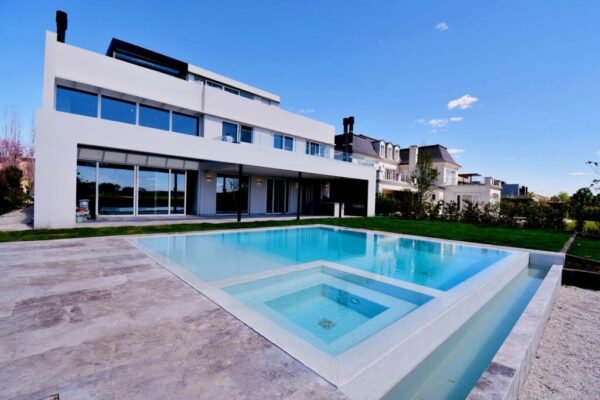 Piscina Nordelta VI - Buenos Aires,Tigre, Nordelta