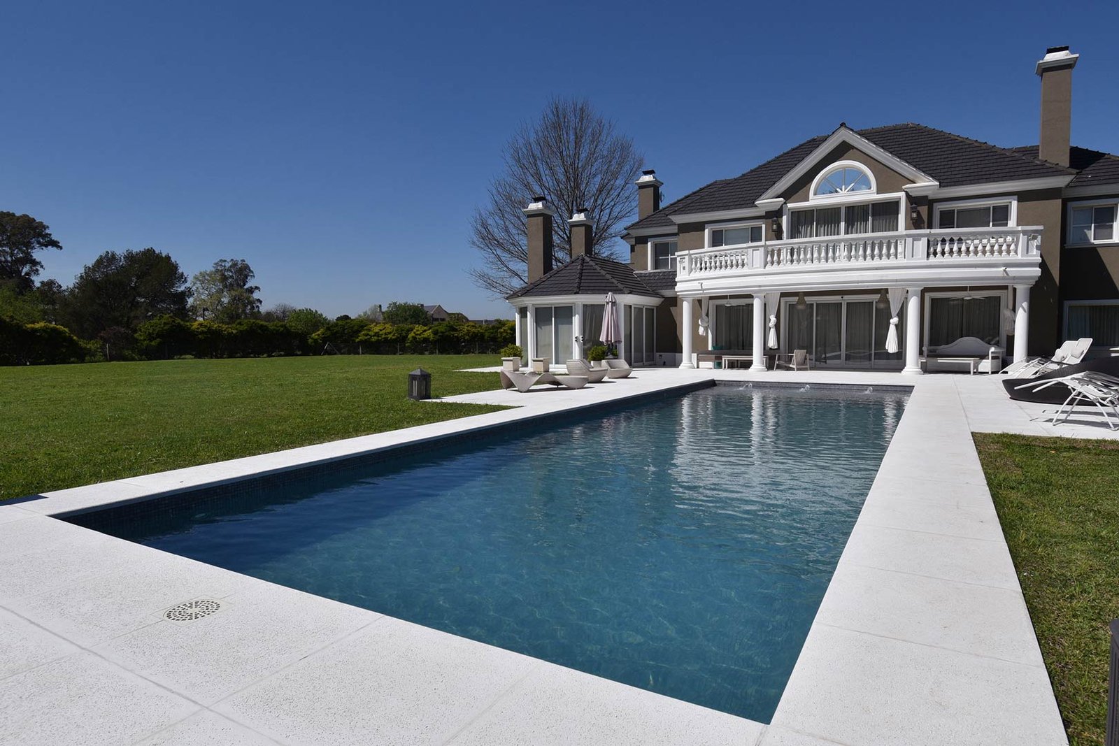 Piscina Pilar Golf 01 - Buenos Aires, Pilar, Pilar Golf