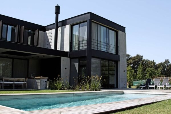 Pilar V - Buenos Aires, Pilar