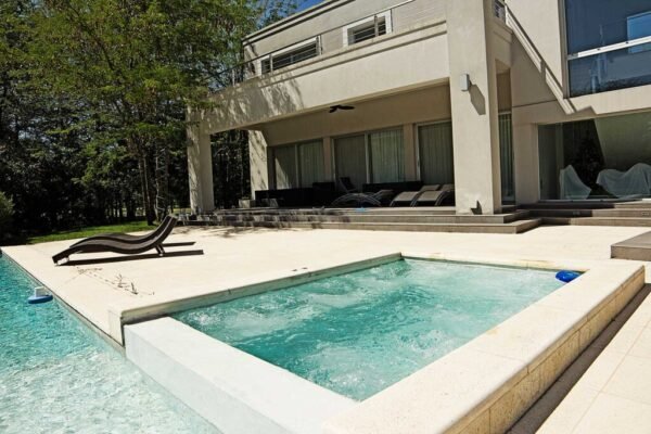 Pilar IX - Buenos Aires, Pilar