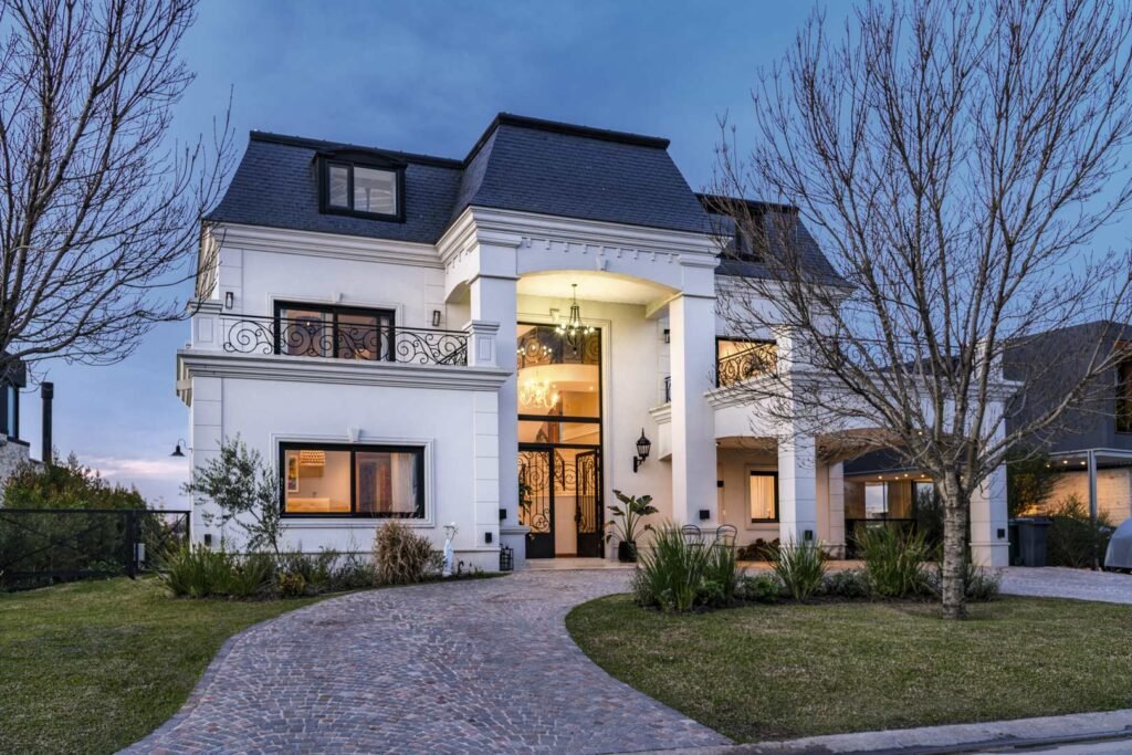 Frente - Casa en Puertos del Lago - Buenos Aires, Escobar, Puertos del Lago, Barrio Muelles