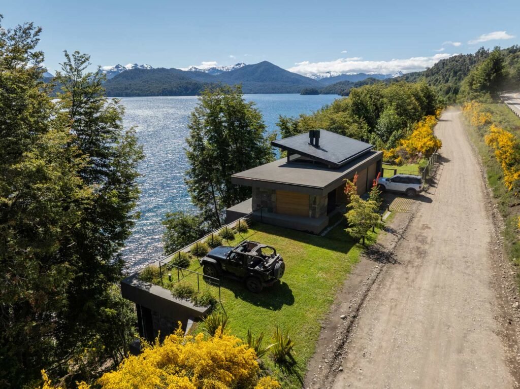 Lateral - Casa Patagónica - Neuquen, Vila La Angostura