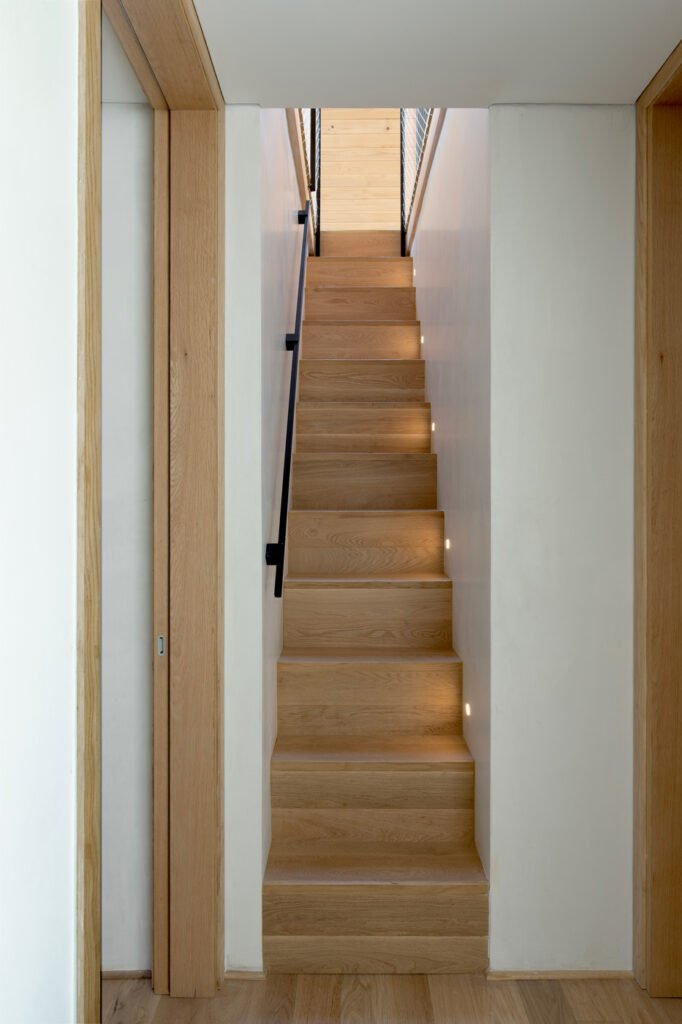 Escalera - Casa Black Mamba - Argentina, Buenos Aires, Benavídez, Barrio Privado Newman