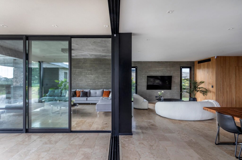 Living - Casa EM10 - Buenos Aires, Escobar, Barrio Privado