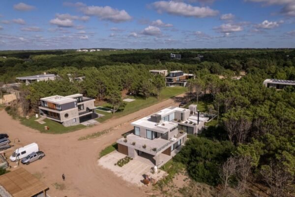 Casa L Costa Esmeralda - Buenos Aires, Partido de la Costa, Costa Esmeralda