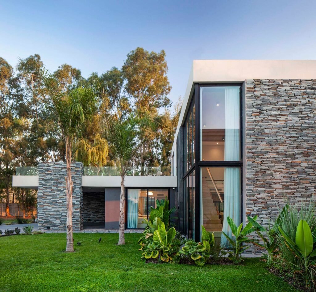 Lateral - Casa T199 - Buenos Aires, Canning