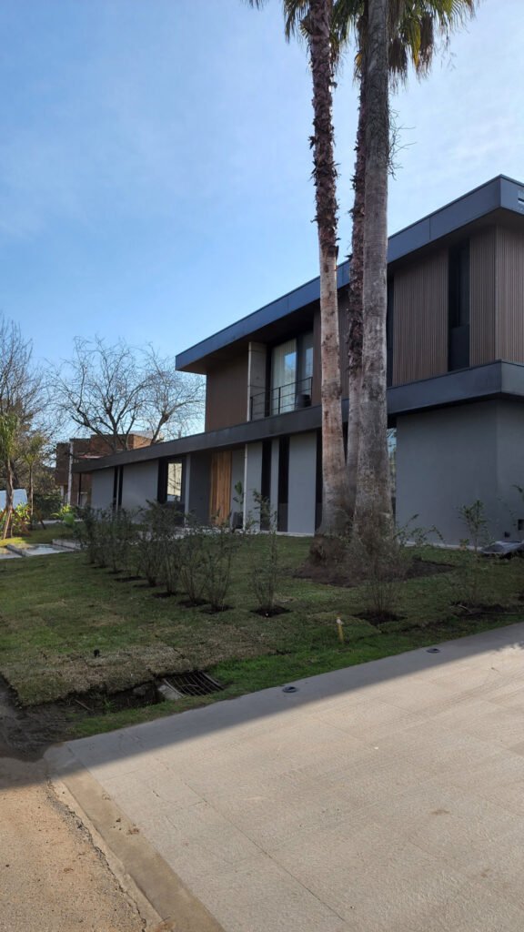 Frente - Casa Olivos - Buenos Aires, Pilar, Campo Chico CC
