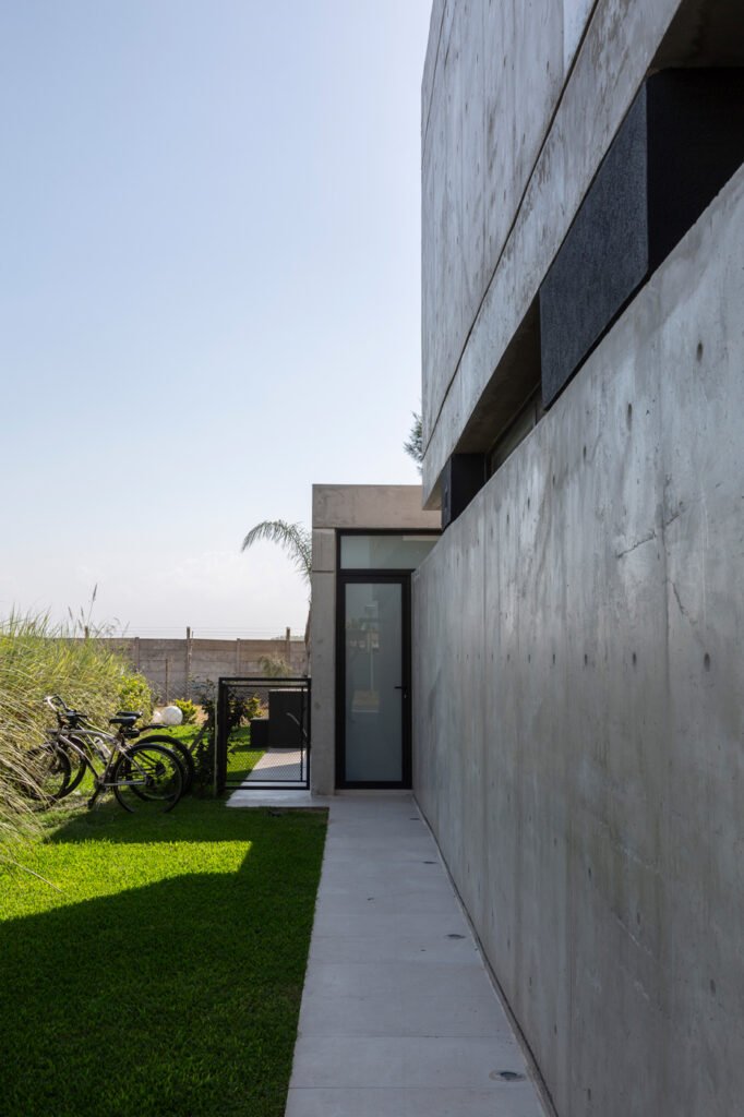 Lateral - Casa Terra - 